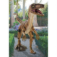 Design Toscano Velociraptor, Jurassic-sized Dinosaur Statue NE110015