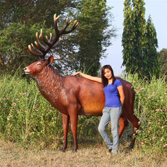 Design Toscano Grande-Scale Red Deer Buck Statue NE140044