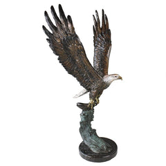 Design Toscano Majestic Eagle Cast Bronze Garden Statue KW56604