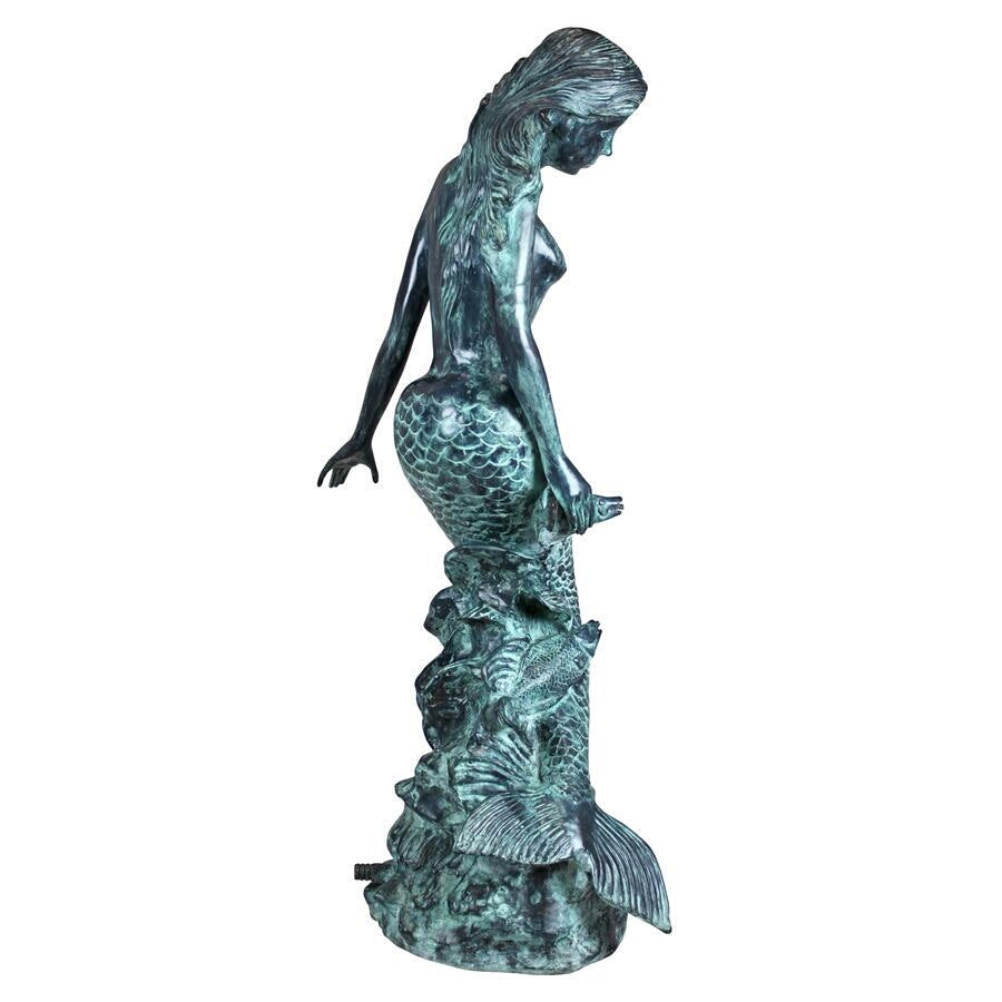 Design Toscano Goddess of the Sea, Mermaid of the Isles Spitting Bronze Garden Statue SU1866