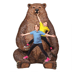 Design Toscano Sitting Pretty Oversized Brown Bear Statue with Paw Seat NE130011