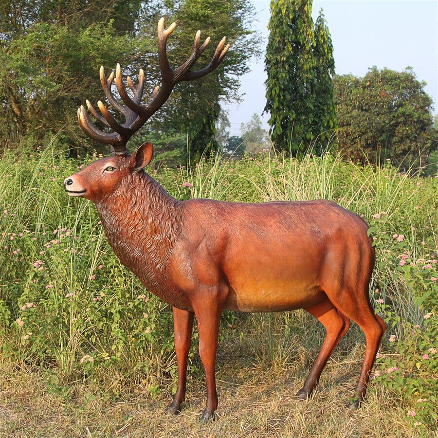 Design Toscano Grande-Scale Red Deer Buck Statue NE140044